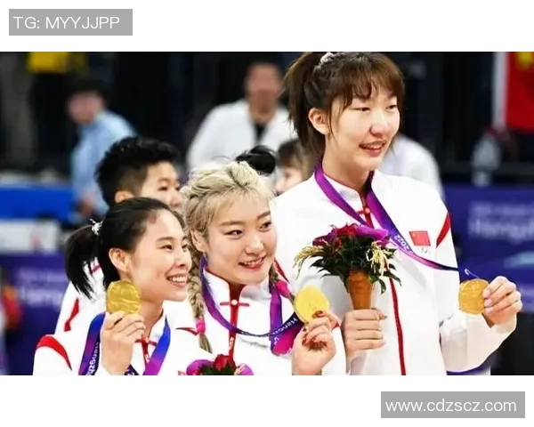 四川女篮主场94强势胜利展现团队实力与拼搏精神