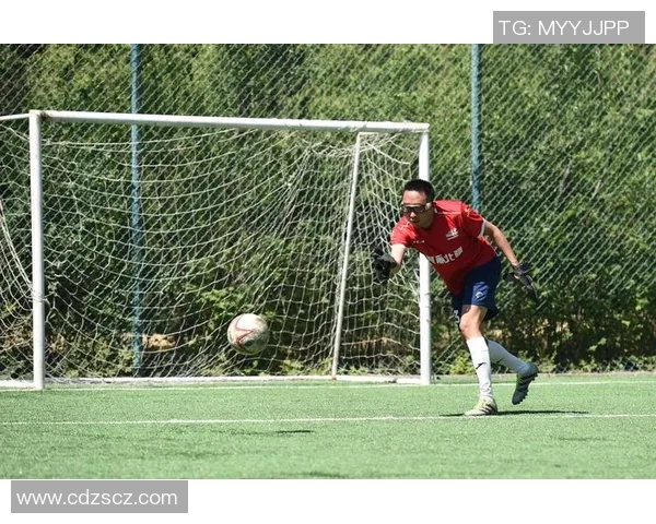 精彩足球盛宴尽在眼前球场上的激情与梦想交织成辉煌